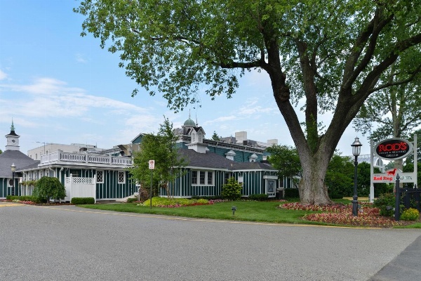 The Madison Hotel image 4